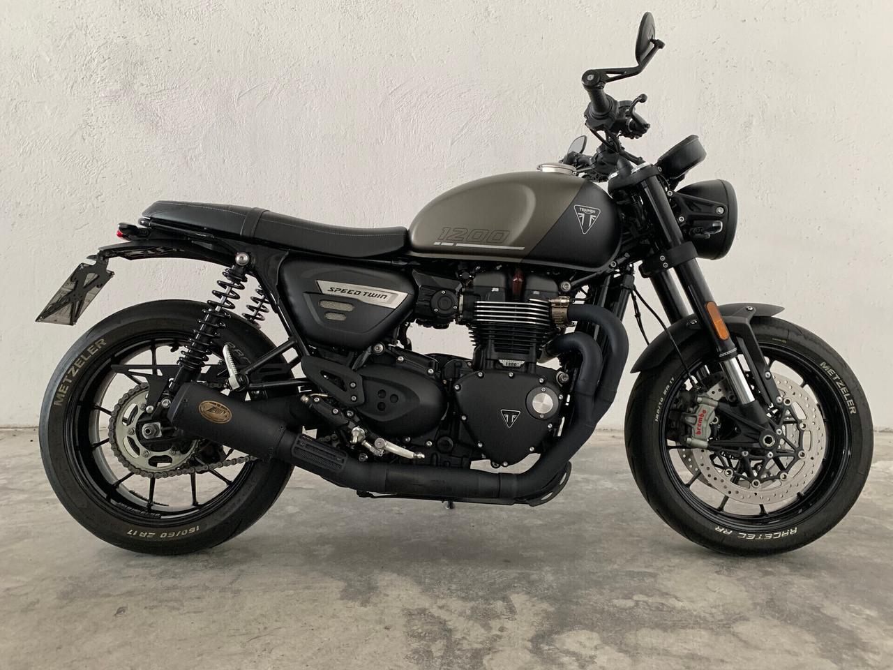 Triumph Speed Twin 1.2 Matt Ironstone Black Edition