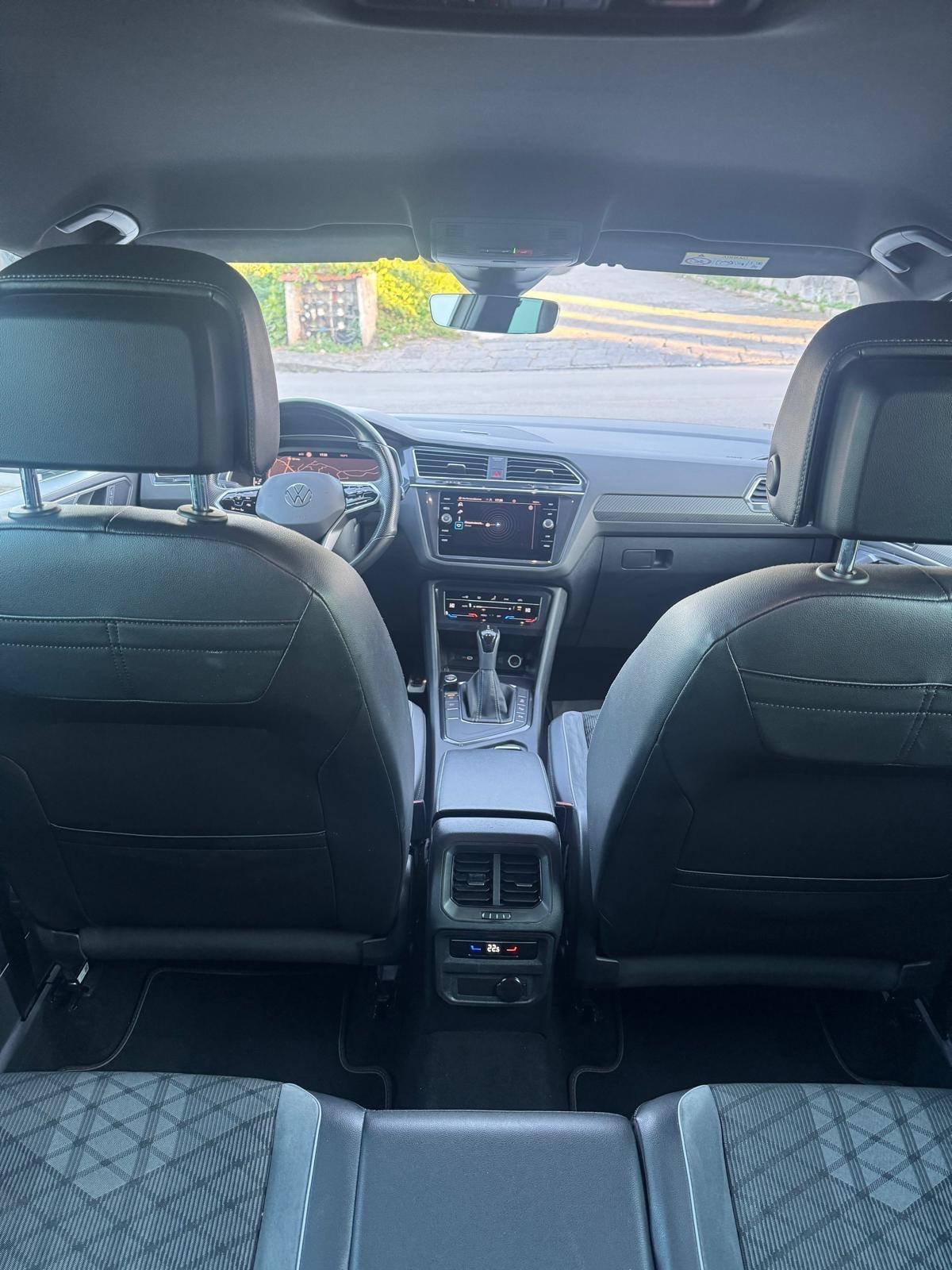 Volkswagen Tiguan 2.0 TDI 150 CV SCR DSG R-Line