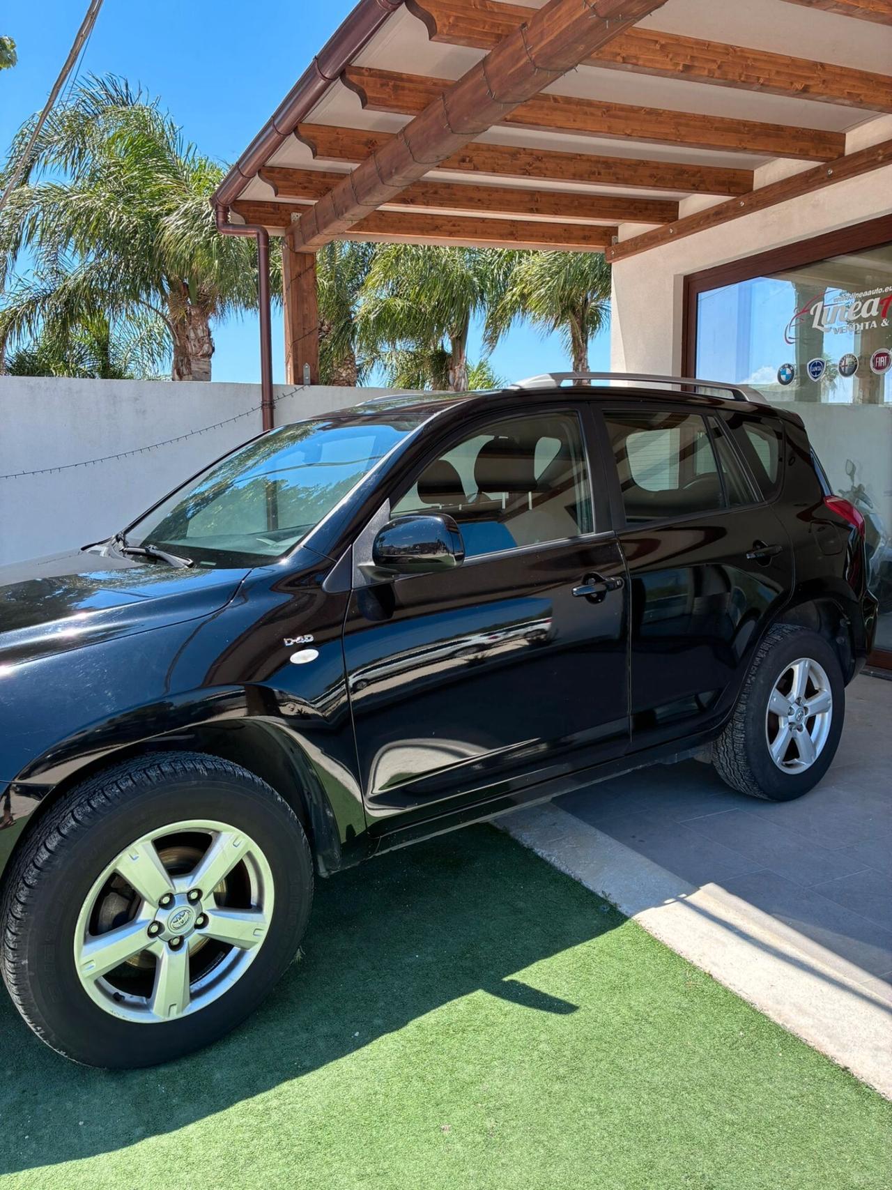 Toyota RAV 4 RAV4 2.2 D-4D 136 CV Luxury