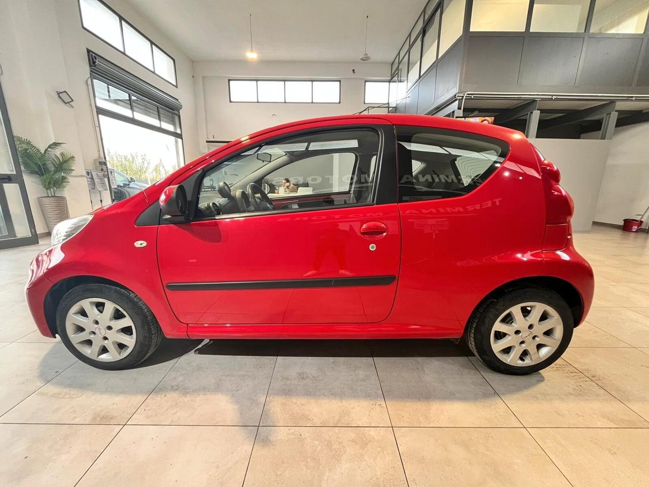 Peugeot 107 1.0 68CV 3p. Plaisir