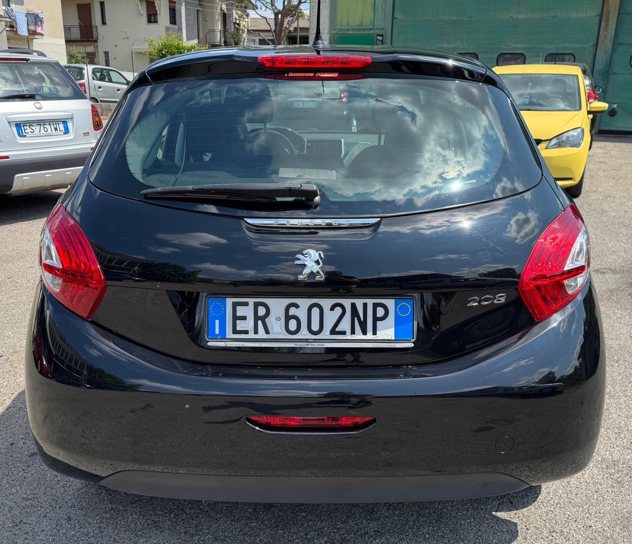 Peugeot 208 1.2 VTi 82 CV 5 porte Allure ok Neopatentati