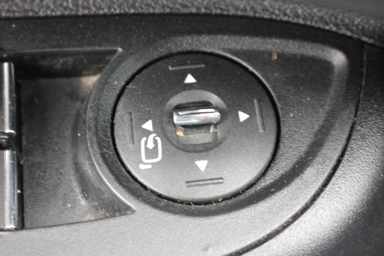 Ford B-Max 1.5 tdci 75cv DISTRIBUZIONE FATTA FRIZIONE NUOVA GARANZIA 12 MESI
