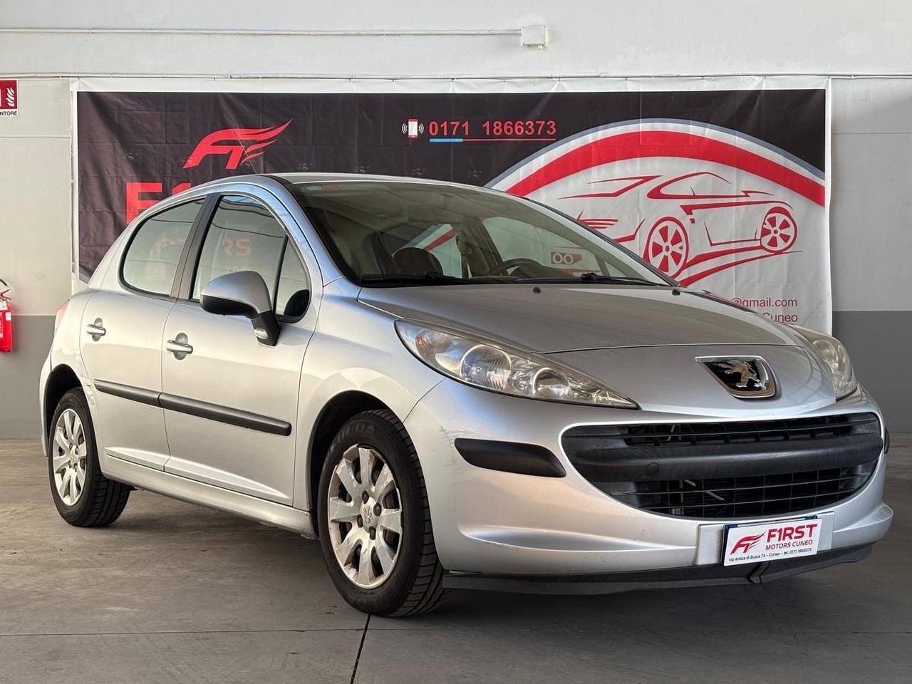 Peugeot 207 1.4 8V 75CV 5p. Energie
