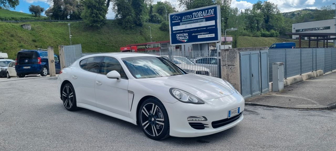 PORSCHE PANAMERA 3.0D