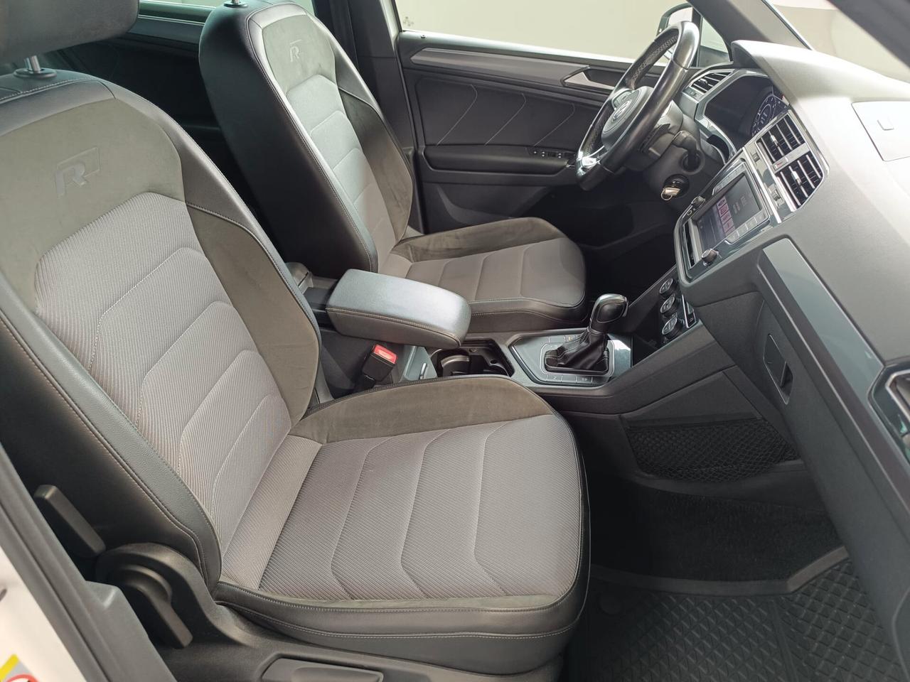 Volkswagen Tiguan 2.0 TDI SCR DSG Executive R-LINE BlueMotion Technology