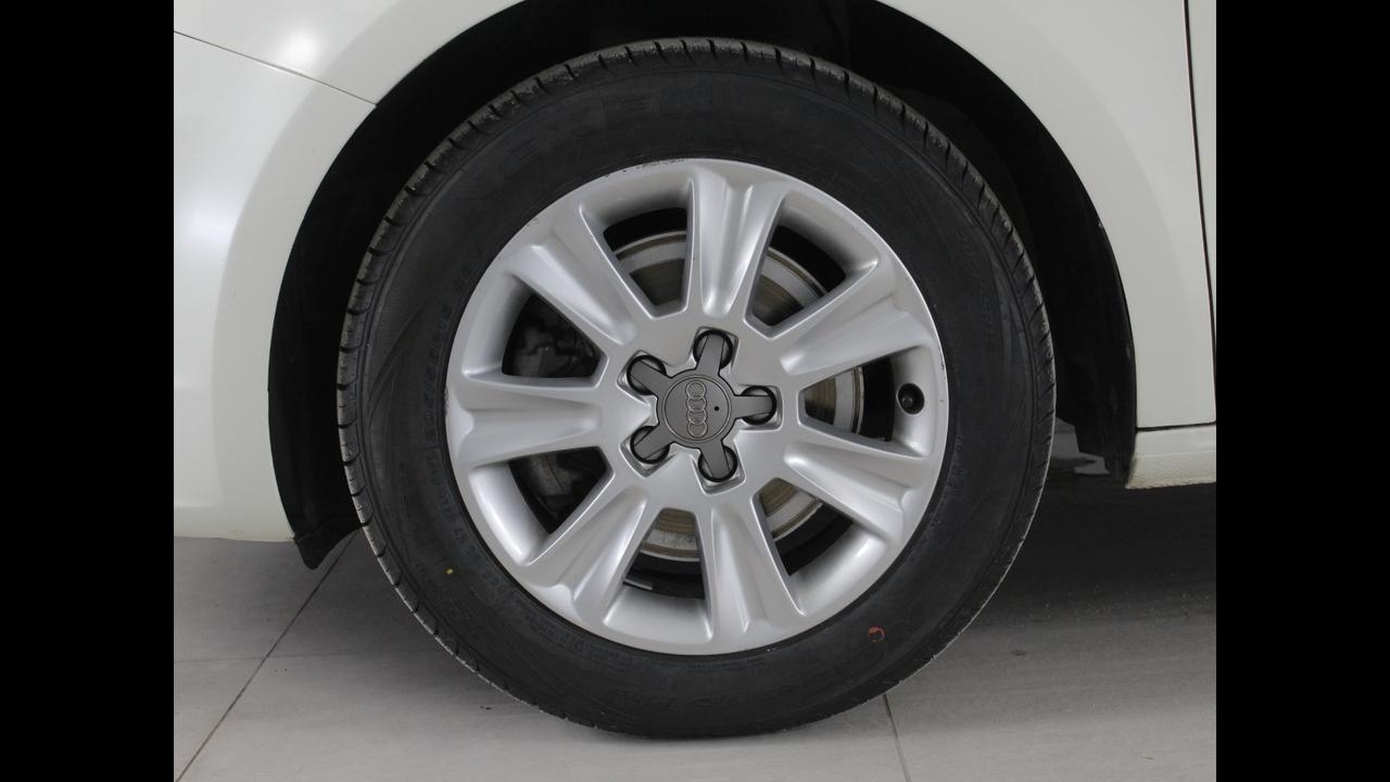 AUDI A1 I 2010 Sportback - A1 Sportback 1.4 tfsi Ambition 122cv s-tronic