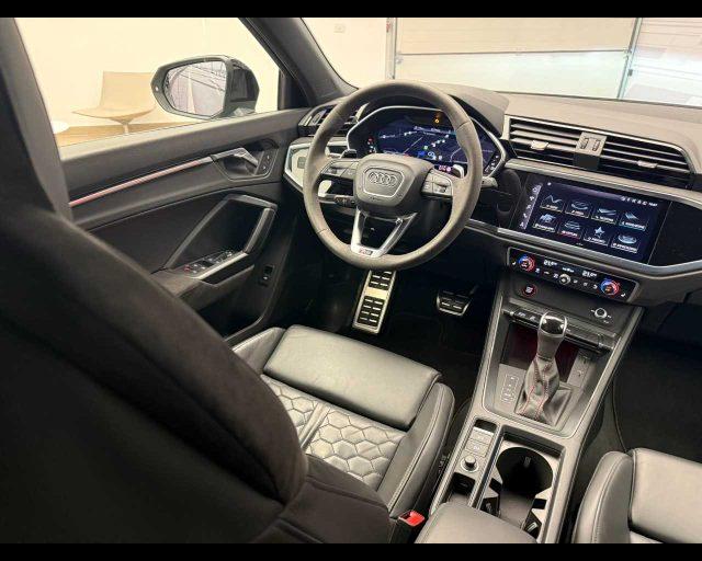 AUDI RS Q3 SPB quattro S tronic