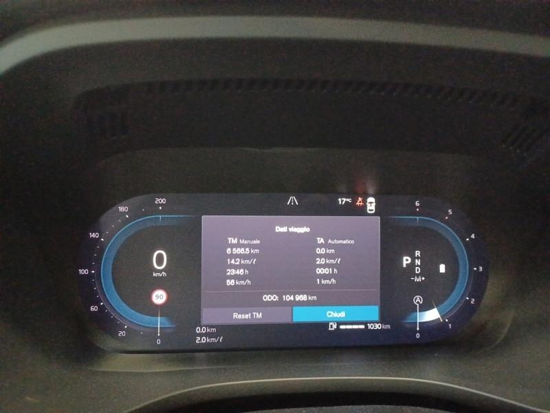 VOLVO XC60 B4 D AWD automatico Momentum Pro MY22