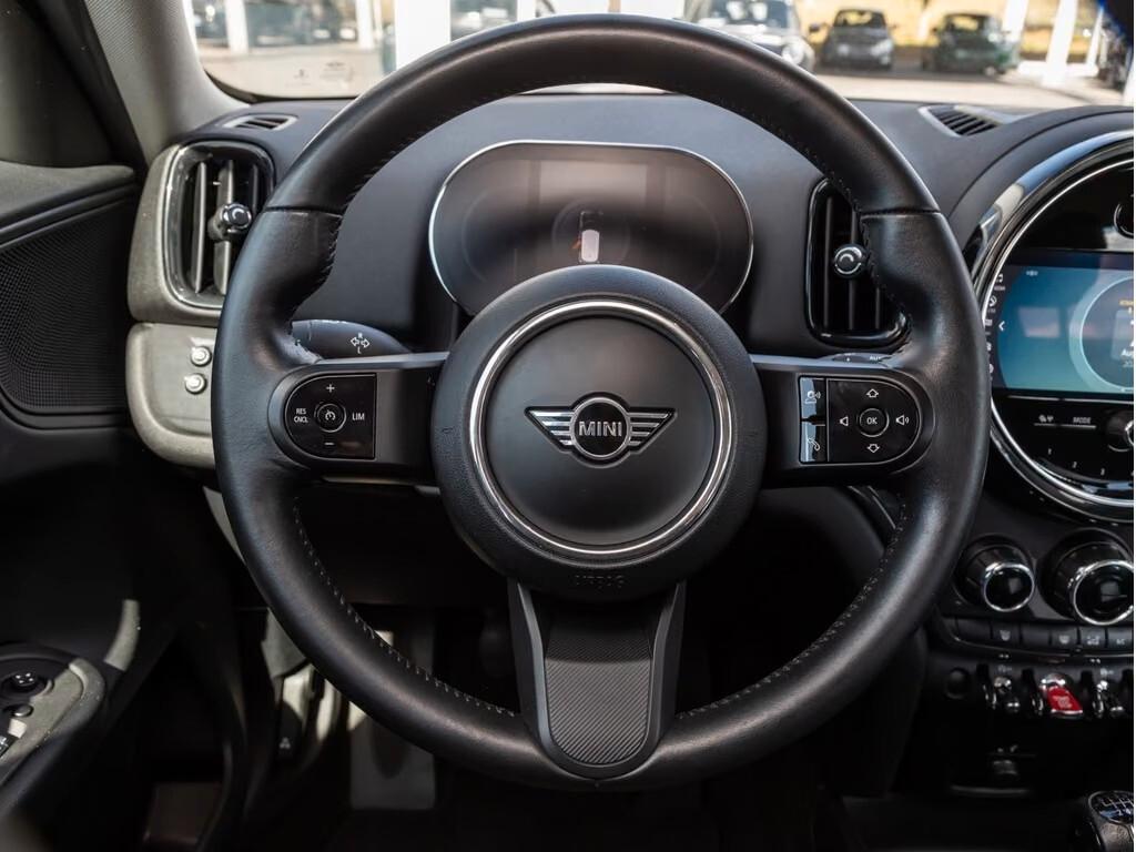 Mini Cooper Countryman 1.5 Essential