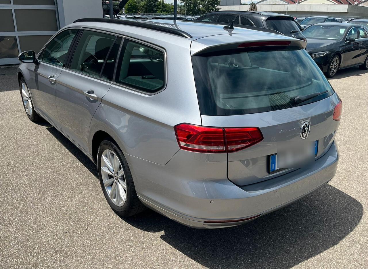 Volkswagen Passat Variant 1.6 TDI SCR DSG Business BMT