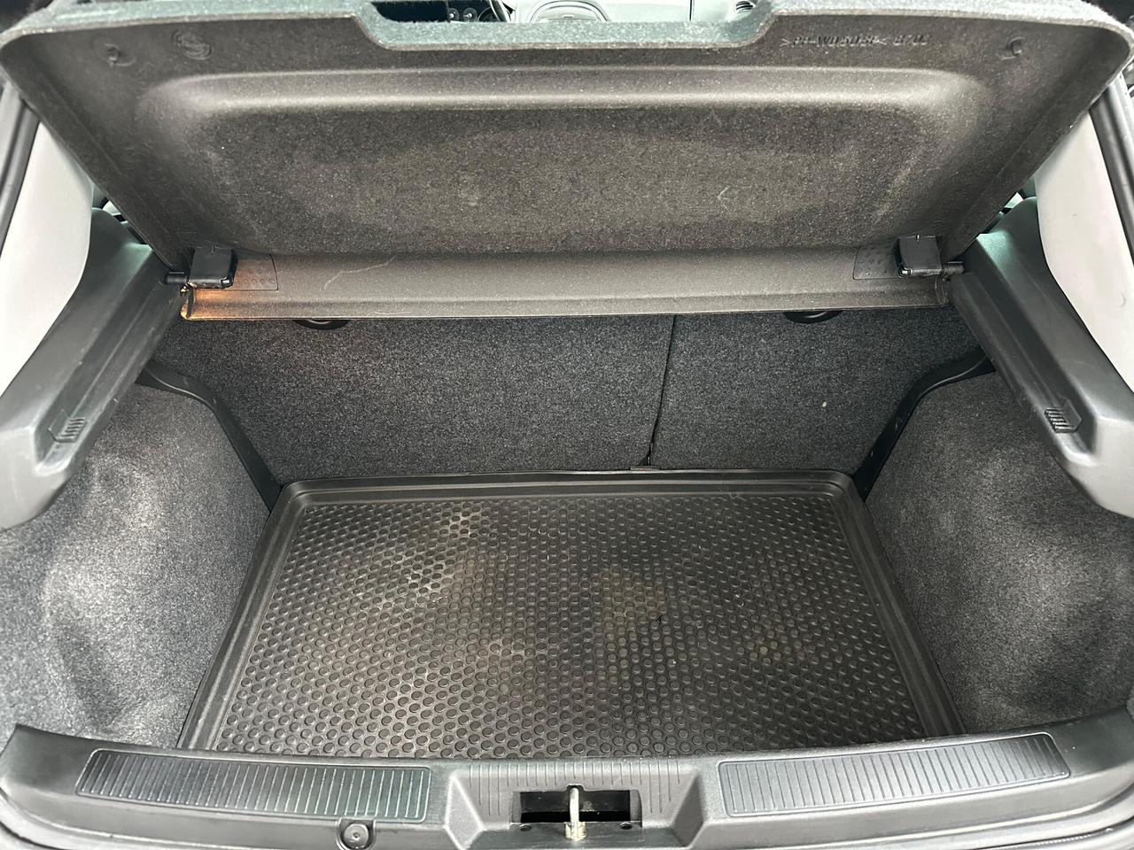 Fiat Punto 0.9 105 CV Lounge NEOPATENTATI