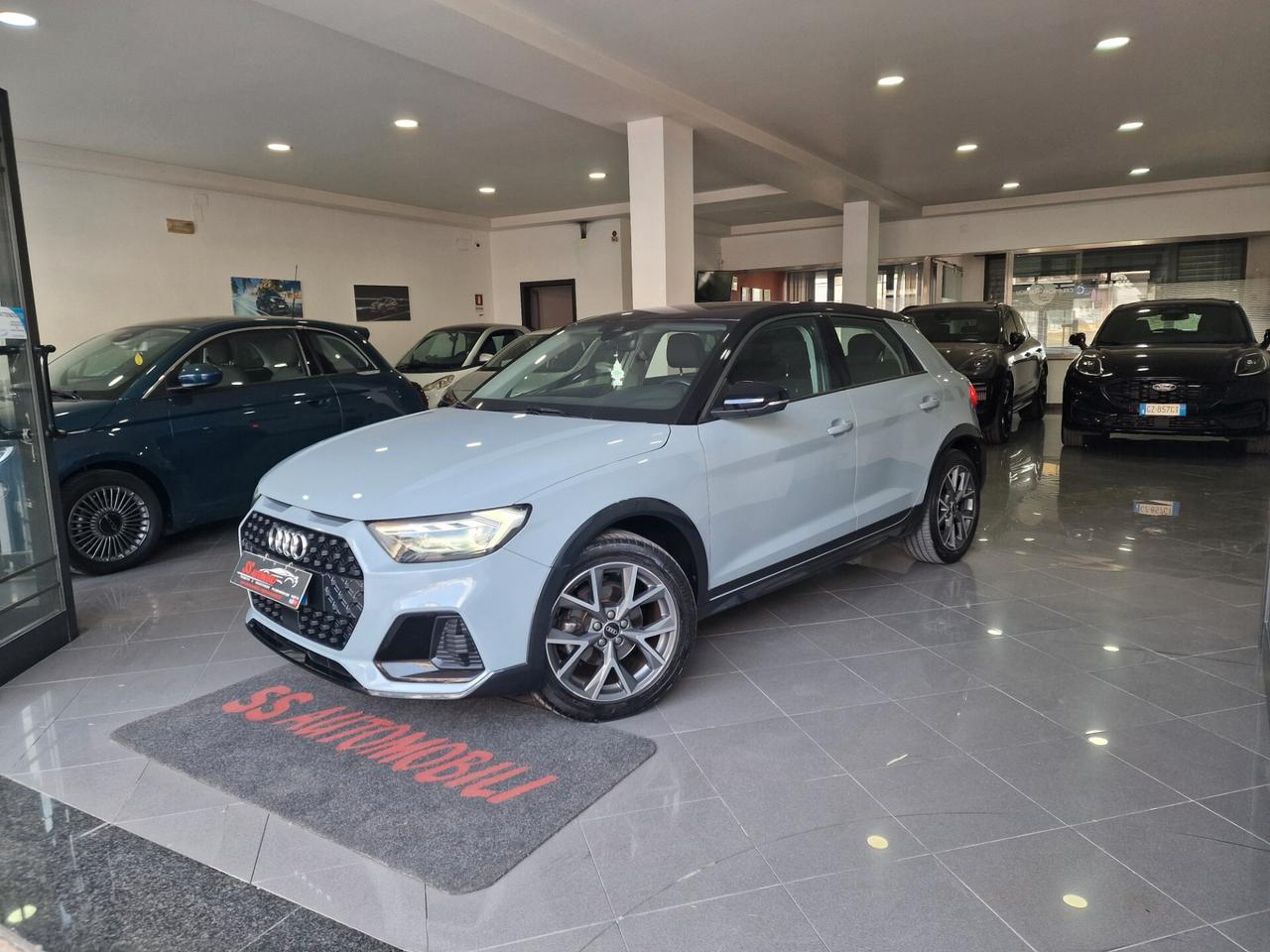 Audi A1 citycarver 30 TFSI S tronic Identity Contrast