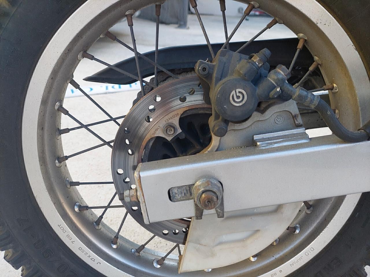 NX 650 DOMINATOR