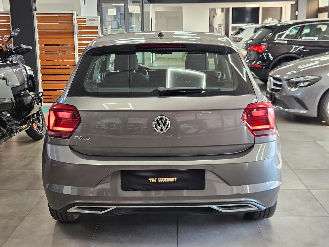 Volkswagen Polo 1.6 TDI 95 CV DSG R-LINE - NEOPATENTATI