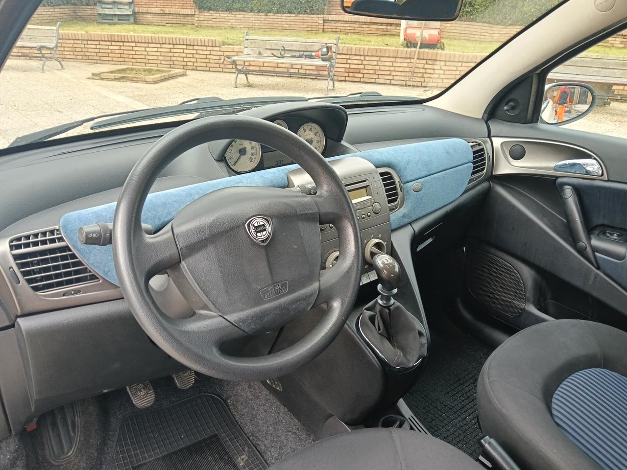 Lancia Ypsilon 1.2 16V Argento solo 89000 km