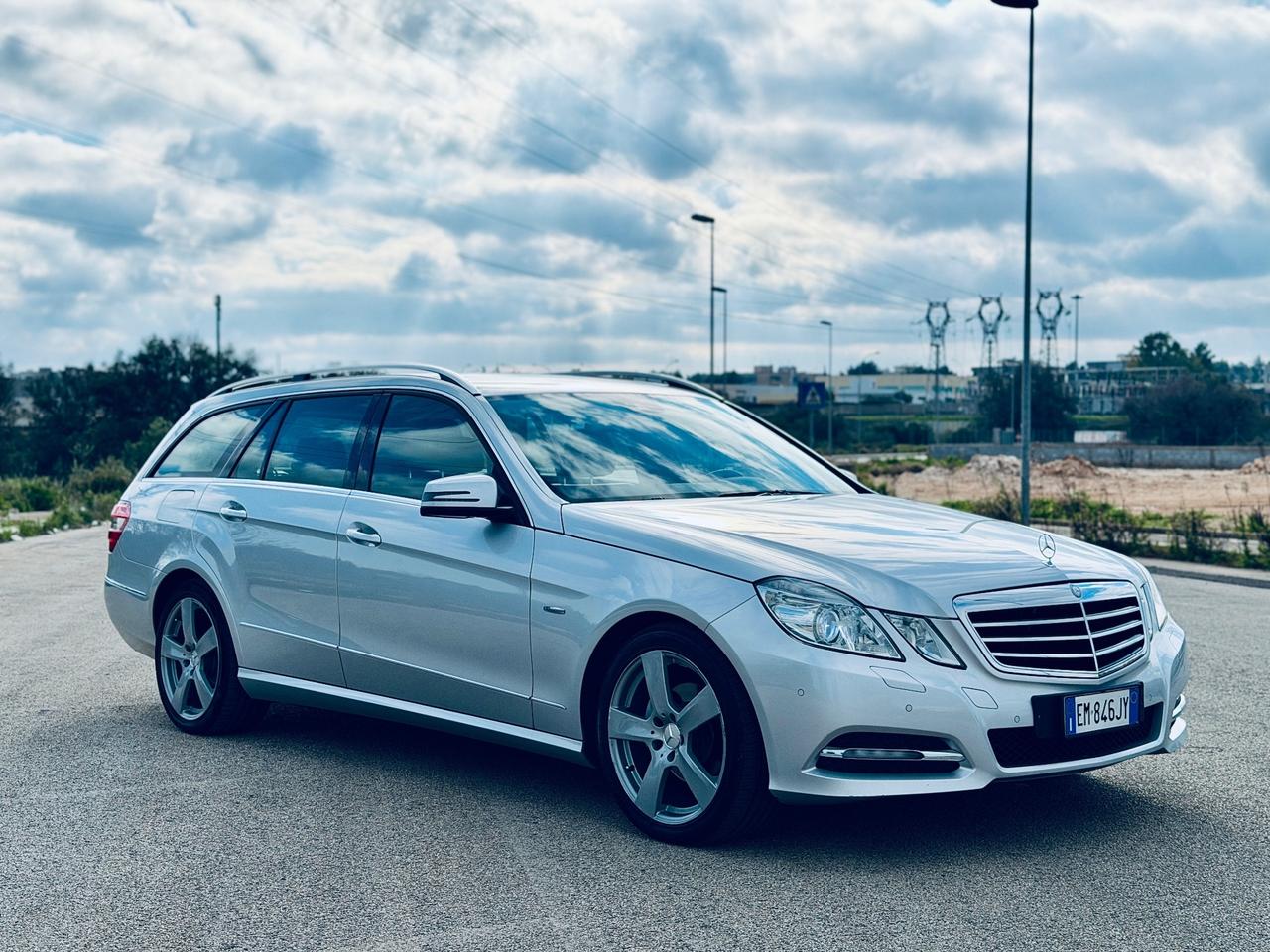 Mercedes-benz E 220 CDI BlueEFFICIENCY Avantgarde AMG