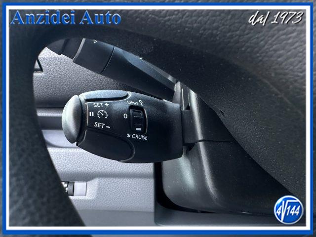 PEUGEOT Expert BlueHDi 120 Combi 9 posti (Traveller)