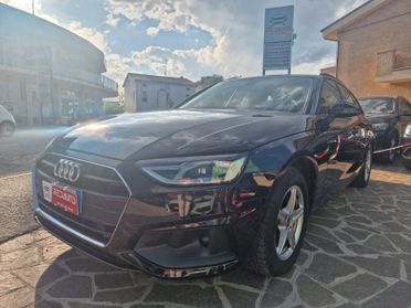 Audi A4 Avant 30 TDI/136 CV S tronic