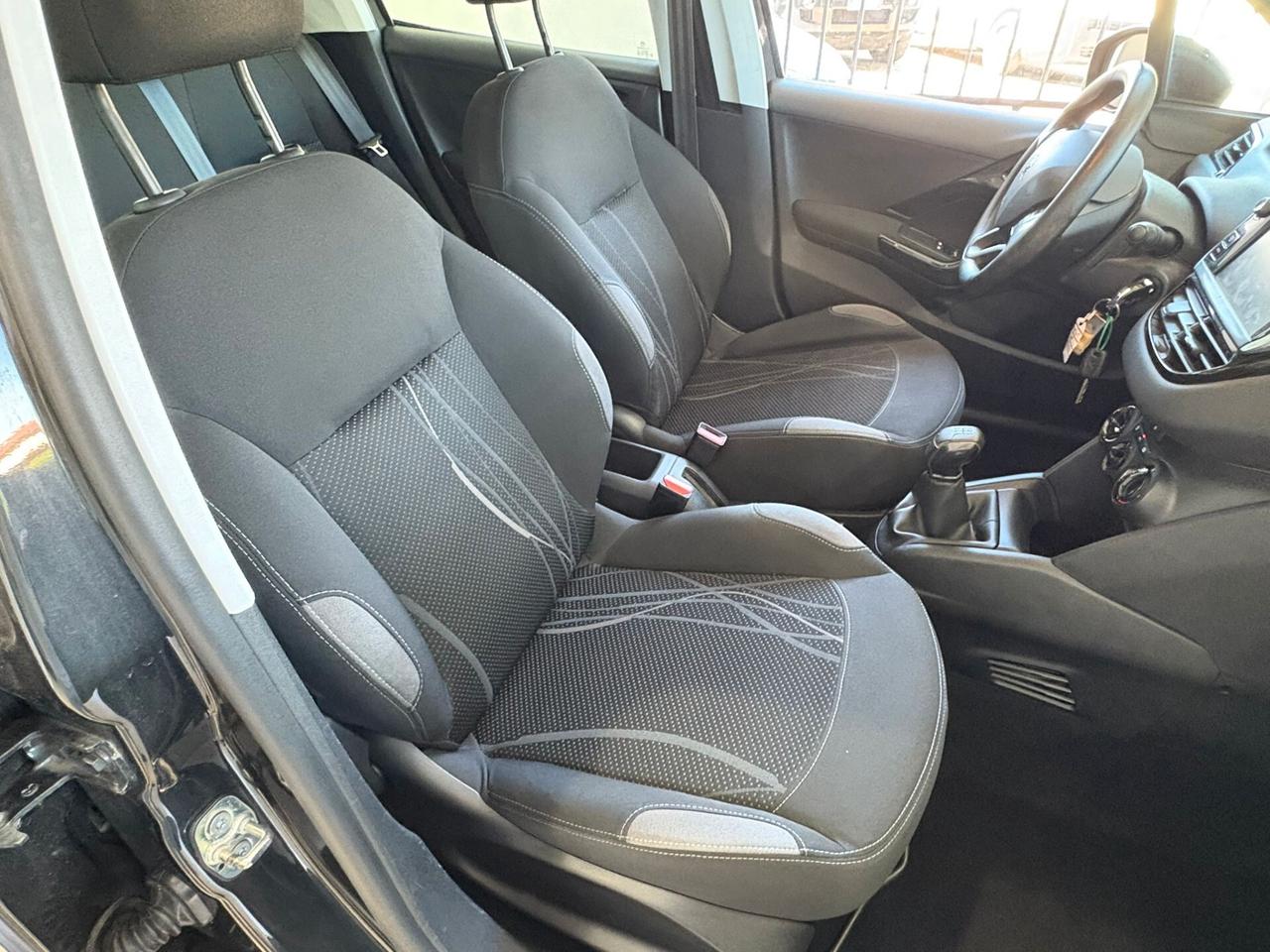 Peugeot 208 12 MESI DI GARANZIA COMPLETA!!!!