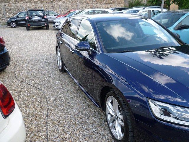 AUDI A4 Avant 40 TDI quattro S tronic Business
