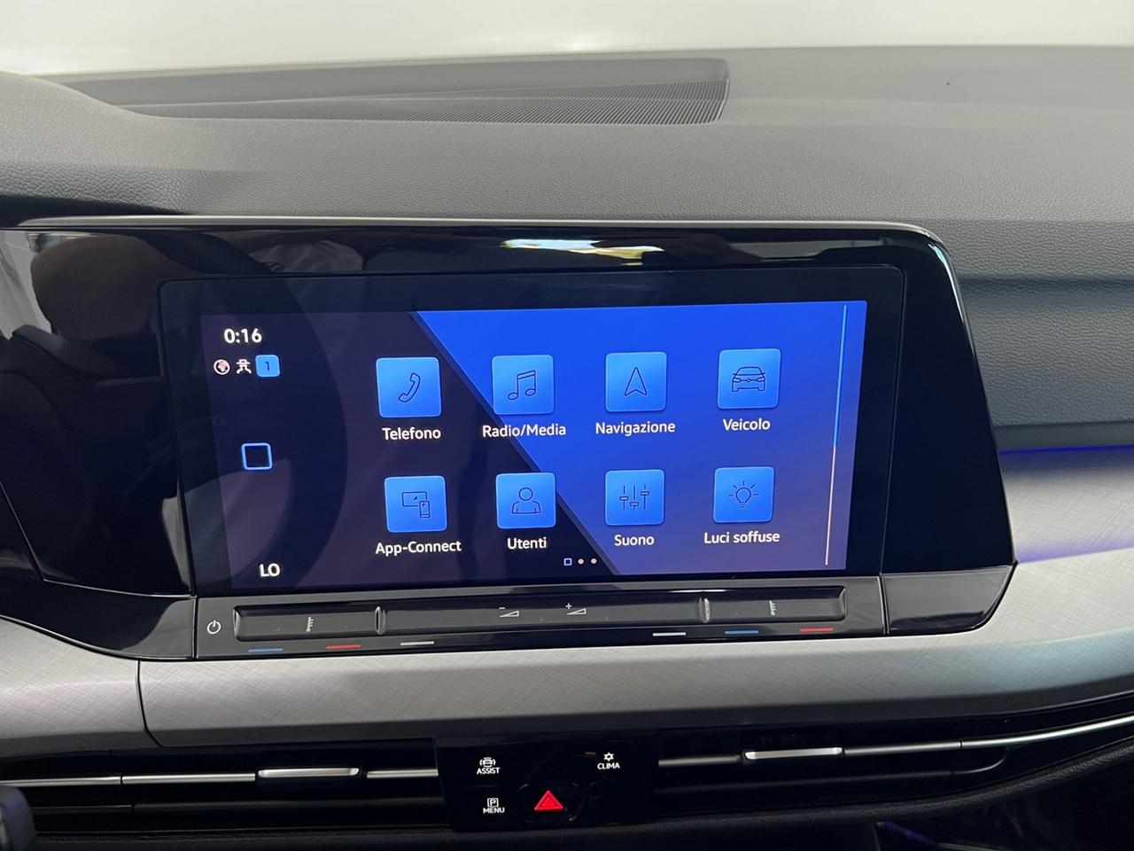 VOLKSWAGEN Golf VIII 2020 Golf 1.0 etsi evo Life 110cv dsg