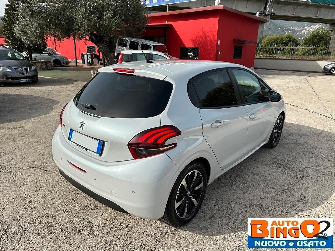 Peugeot 208 PureTech 82 5p. GPL Allure