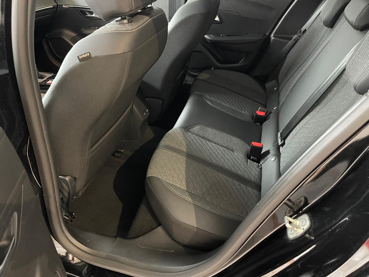 Peugeot 208 1.2 100cv 5 porte Allure NO VINCOLO DI FINANZIAMENTO