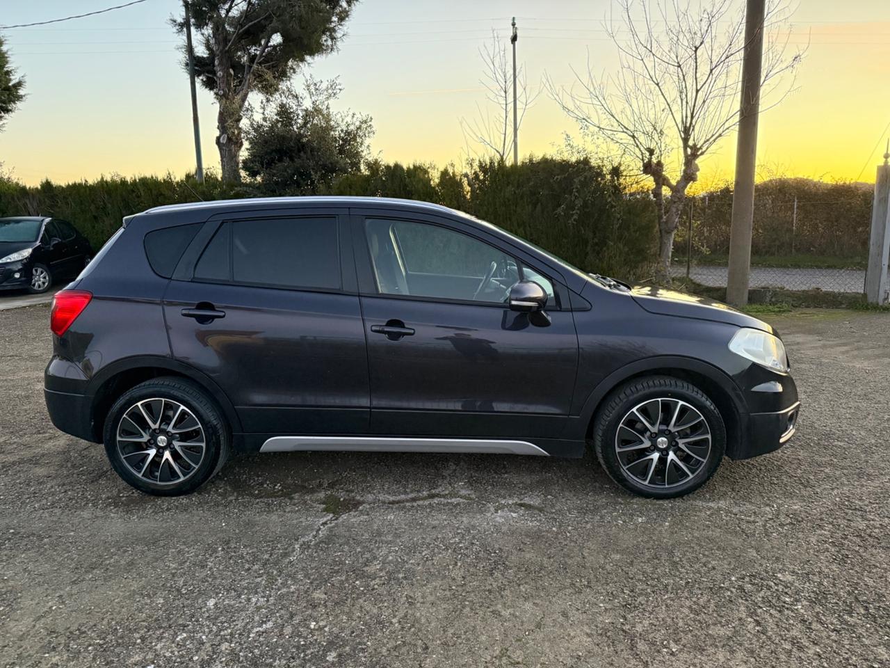 Suzuki S-Cross 1.6 DDiS Top