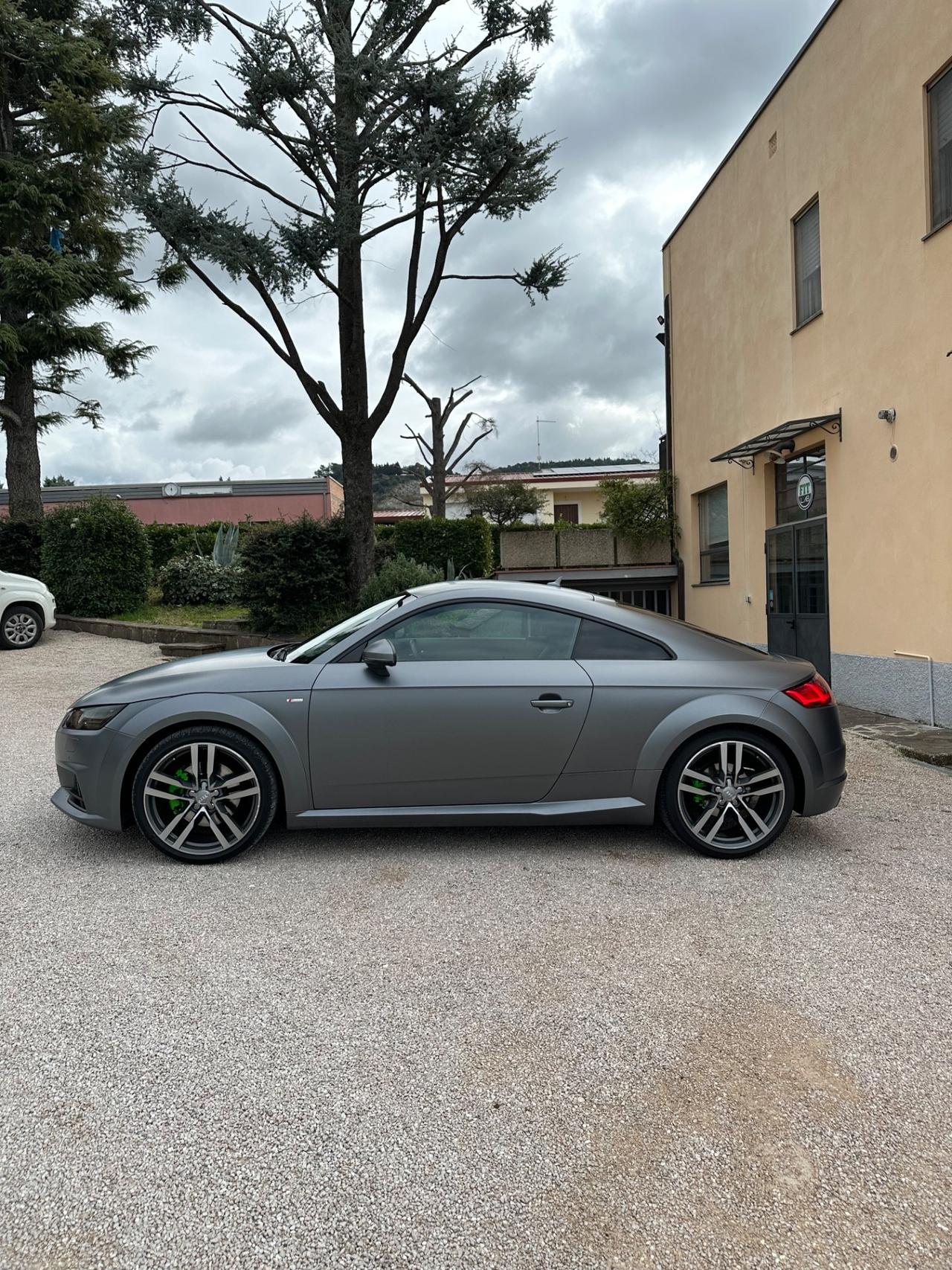 Audi TT Coupé 2.0 TDI ultra S line