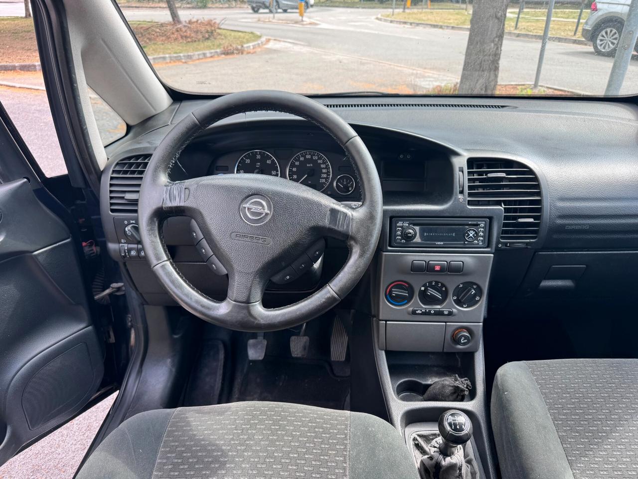 Opel Zafira 2.2 16V DTI cat Elegance