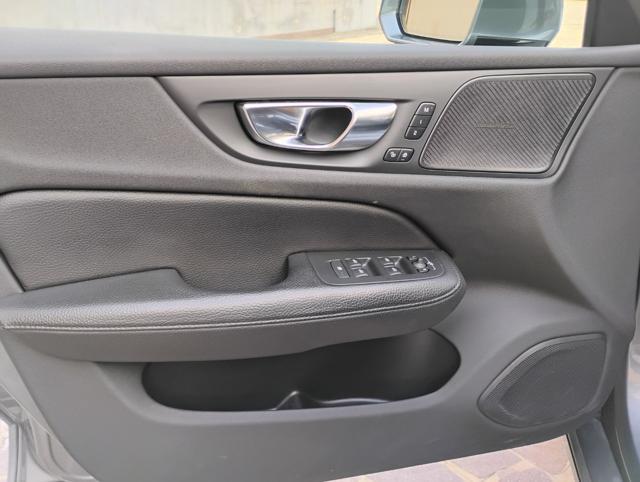 VOLVO V60 B4 (d) Geartronic Inscription - INSCRIPTION -