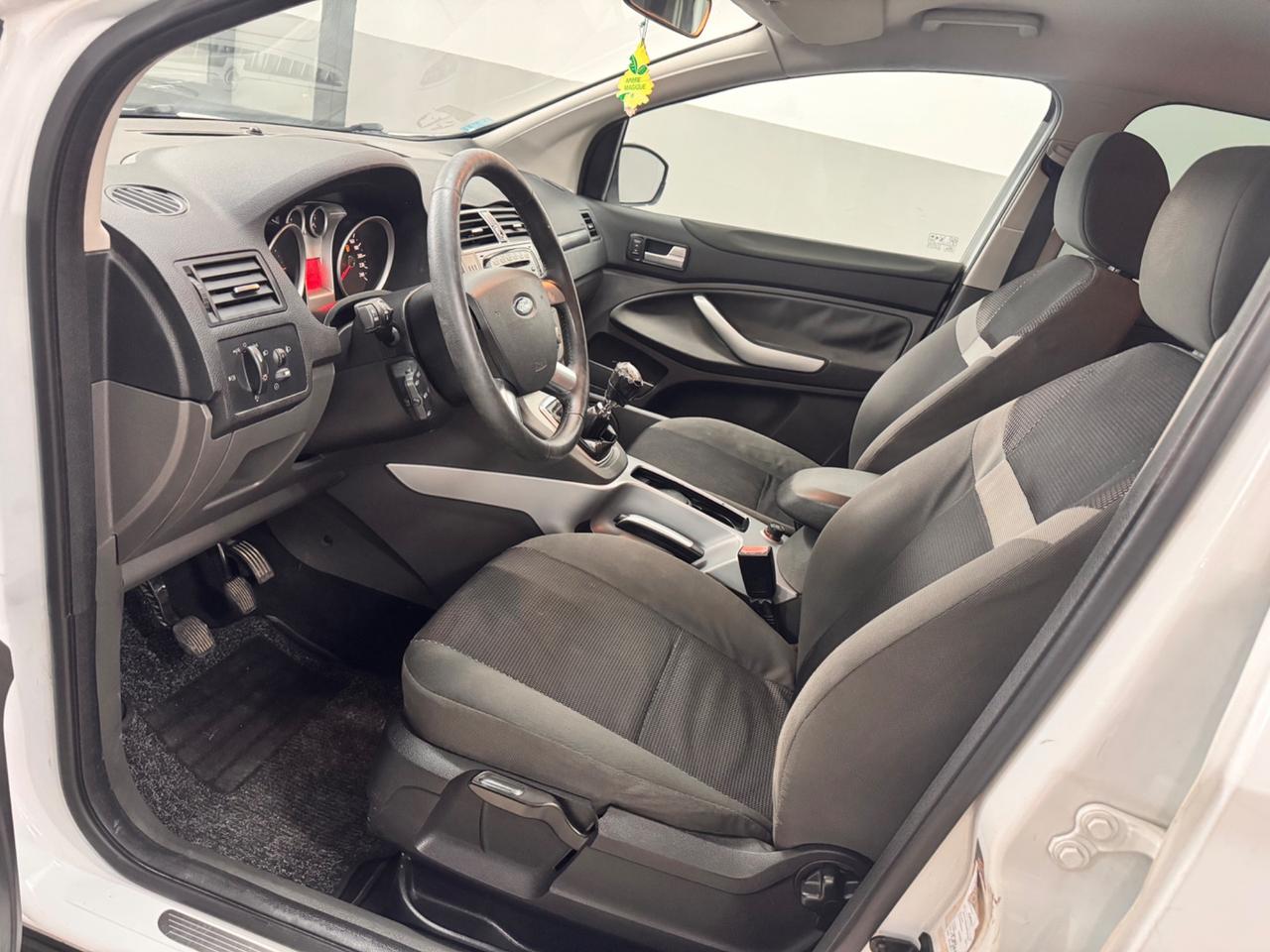 Ford Kuga 2.0 TDCi 136 Cv 2WD Titanium