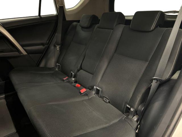 TOYOTA RAV 4 RAV4 2.0 D-4D 4WD Style White Ed.