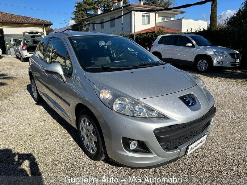 Peugeot 207 1.4 8V 75CV 3p. Active