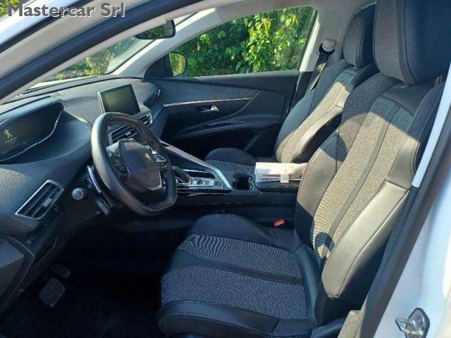 PEUGEOT 5008 1.5 bluehdi Allure EAT8 130CV - Navi 7 posti - GD