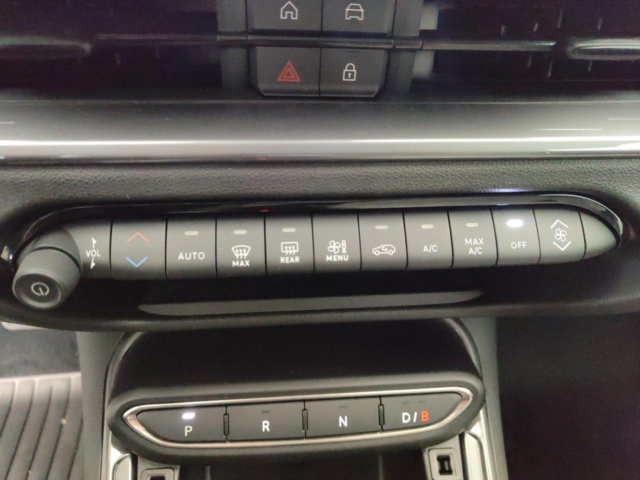 FIAT 600 IV 2023 54KWH 156CV LA PRIMA