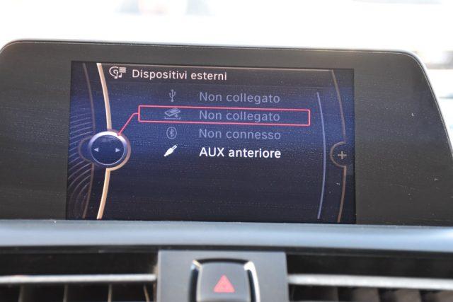 BMW 116 d 5p. Urban *TETTO, SEDILI RISCALDATI*