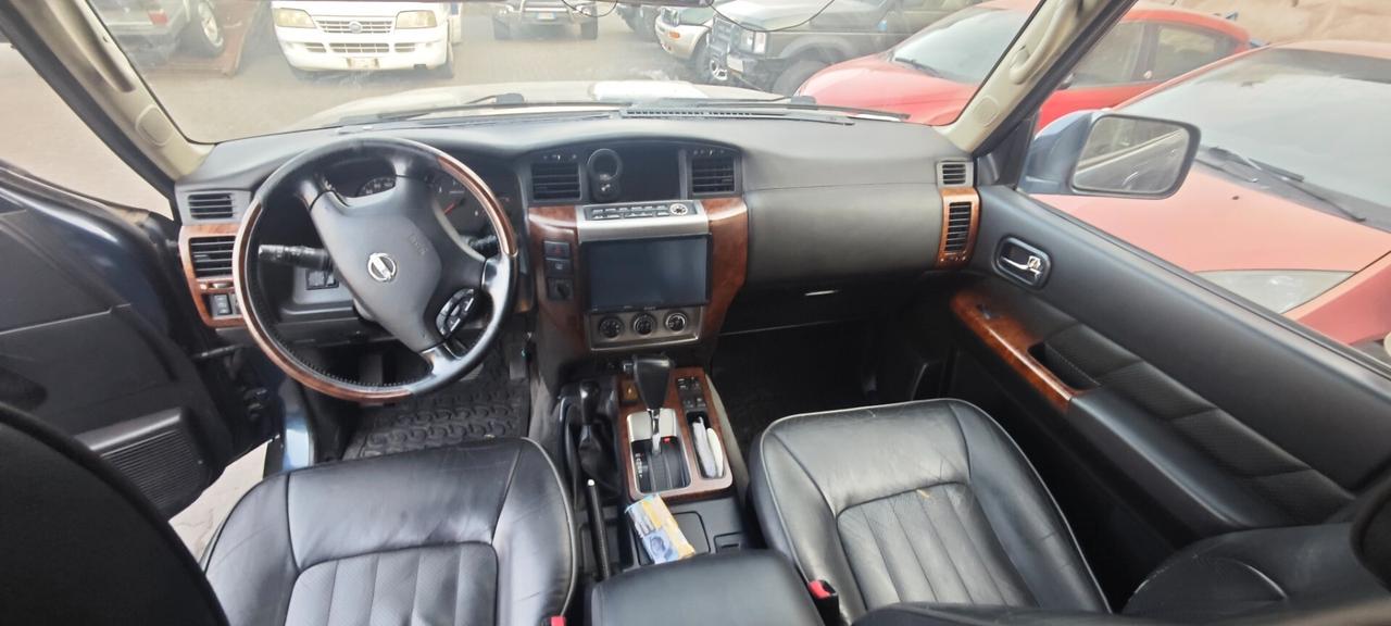 Nissan Patrol 3.0 TD Di 5 porte Luxury Wagon
