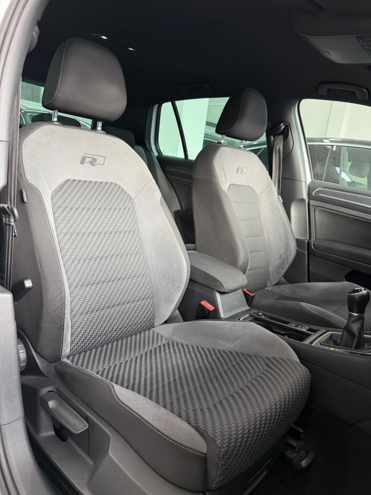 VW GOLF 1.6 TDI 115 CV R LINE finanziabile