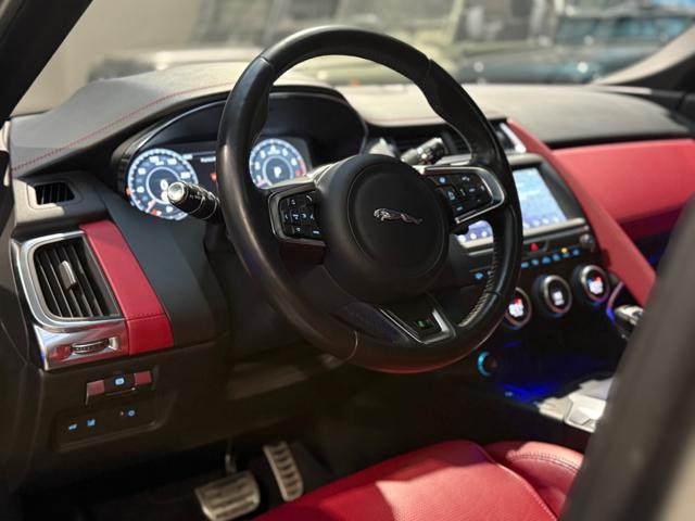 JAGUAR E-Pace 2.0 300 CV AWD aut. R-Dynamic SE