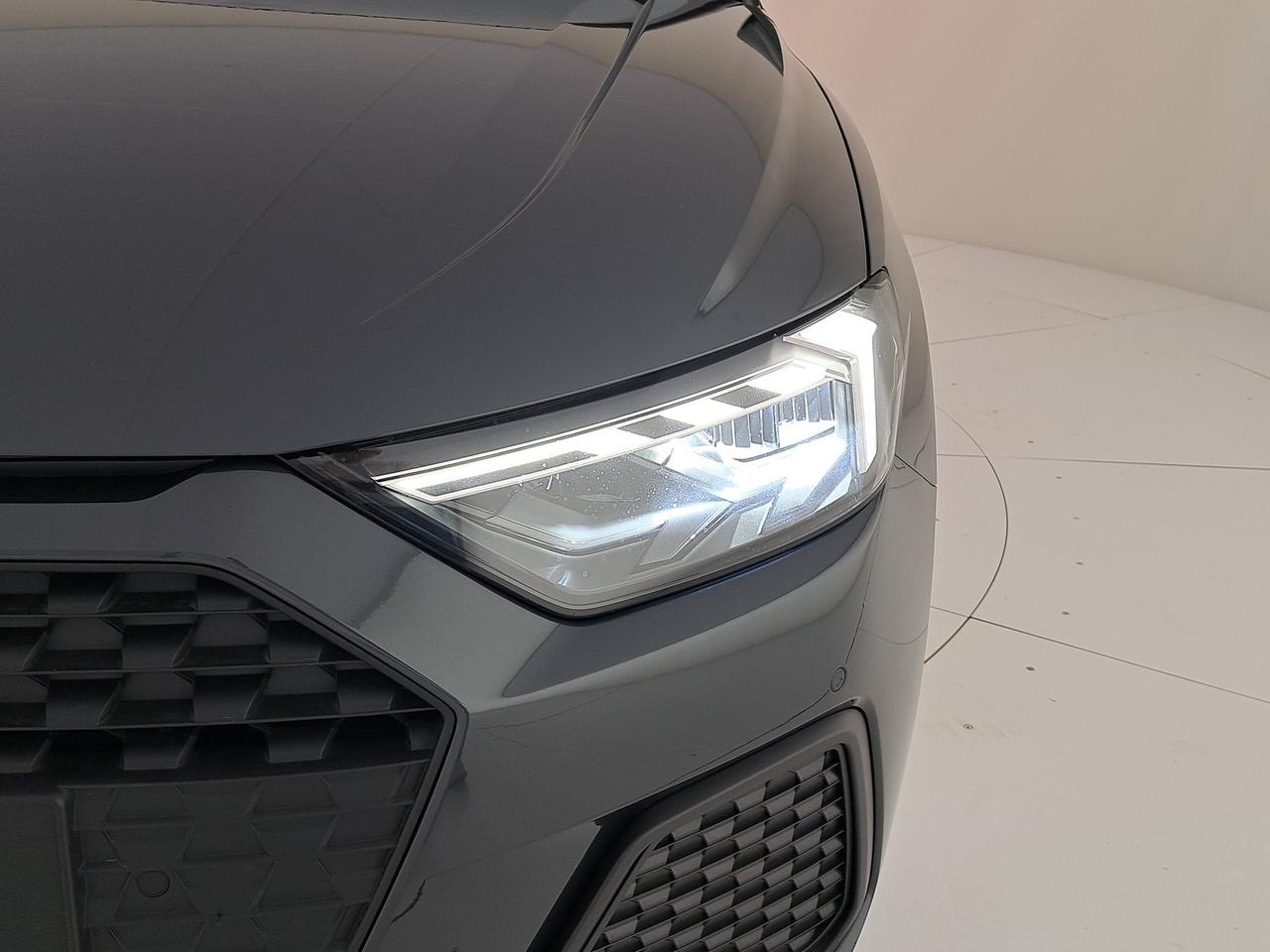 Audi A1 sportback 30 1.0 tfsi admired 110cv