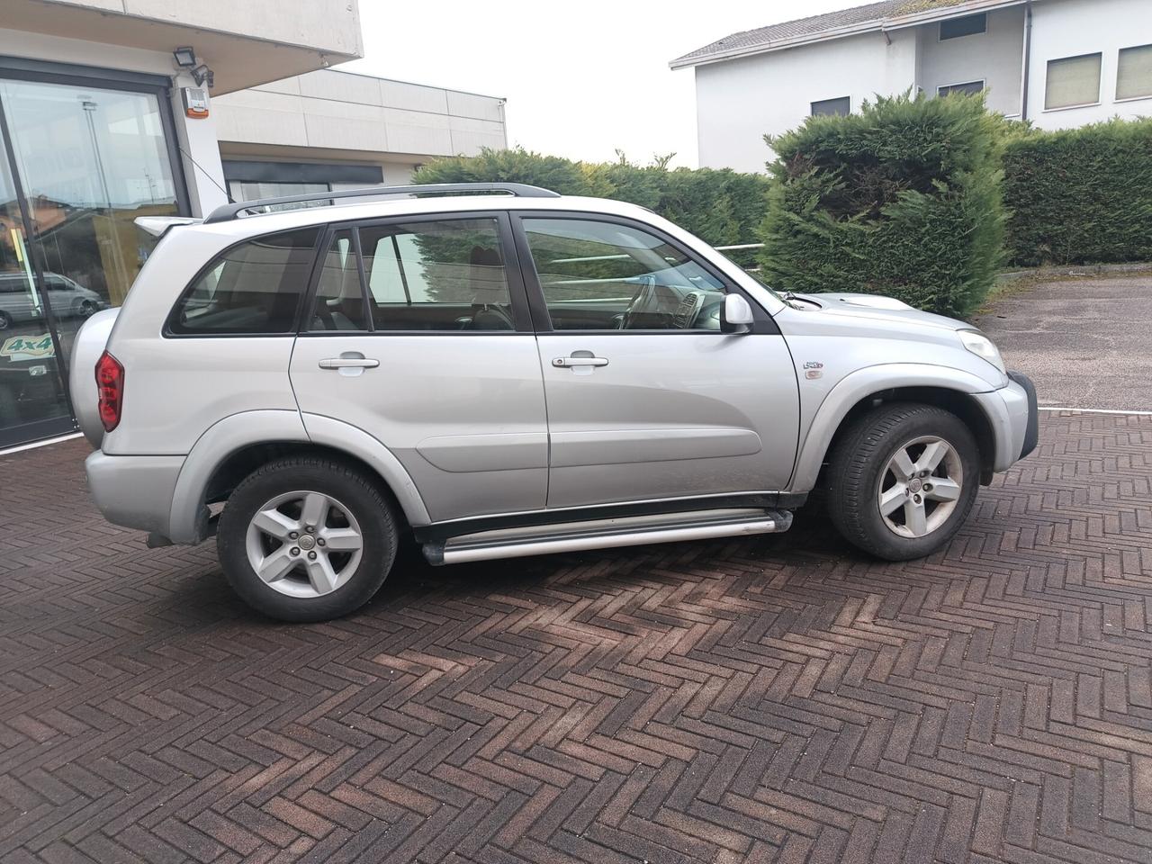 Toyota RAV 4 RAV4 2.0 Tdi D-4D cat 5 porte