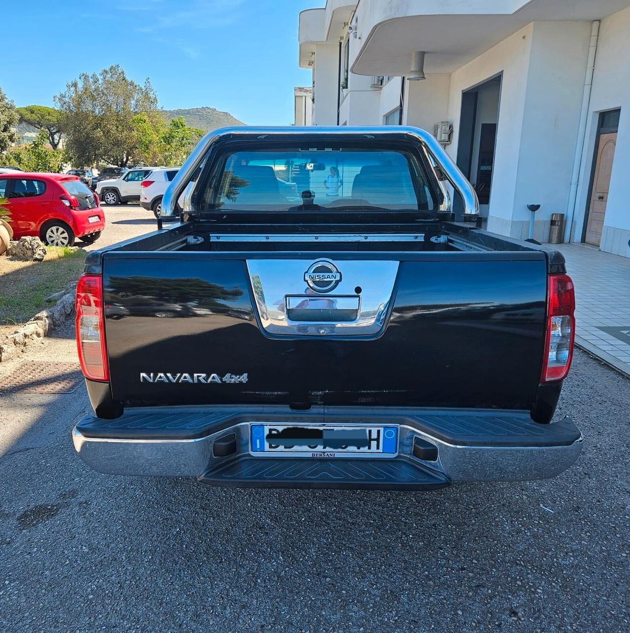 Nissan Navara 2.5 dCi 4 porte Double Cab XE