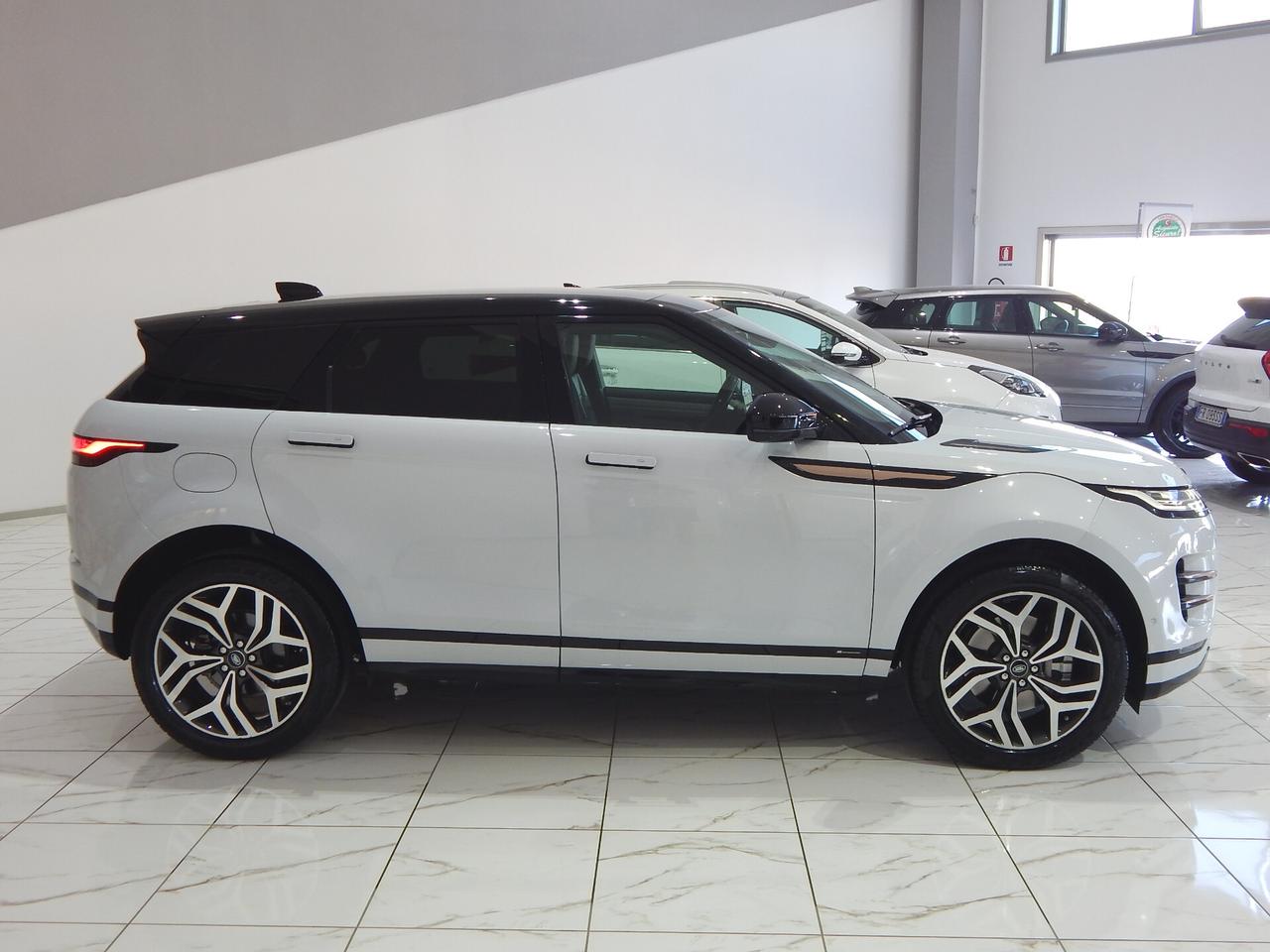 Land Rover Range Rover Evoque 2.0d i4 mhev First Edition AWD 180cv TETTO-PELLE