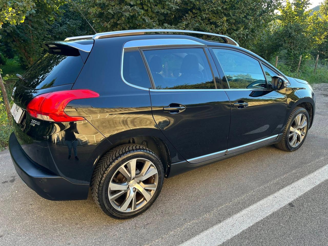 Peugeot 2008 1.6 e-HDi 92CV Stop&Start Allure