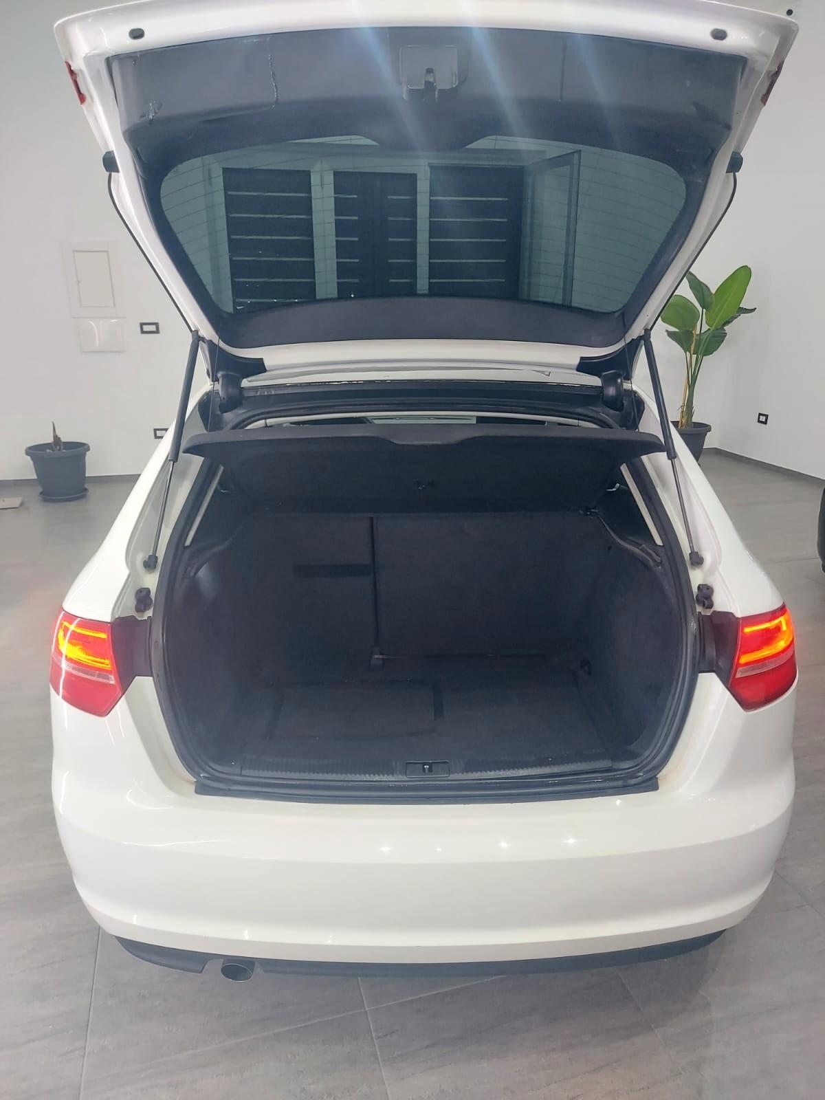 Audi A3 2.0 TDI 140CV AMBITION 2011