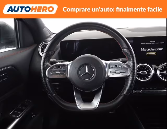 MERCEDES-BENZ GLA 200 d Automatic Premium