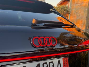 Audi Q3 35 TDI quattro S tronic line Head Up Display Led Pelle Tetto Apribile Navy Camera 360• Matrix