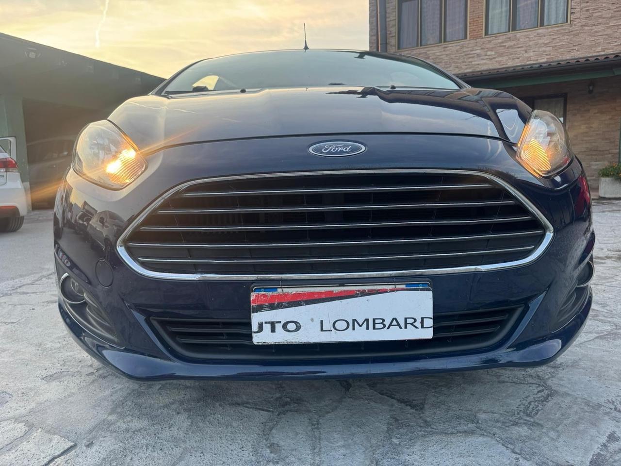 Ford Fiesta 1.5 TDCi 75CV 5 porte Black & White Edition neopatentati
