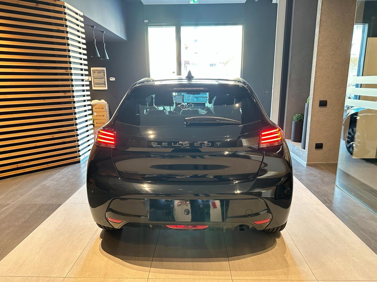 Peugeot 208 Hybrid 110 e-DCS6 Business